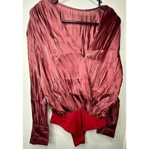 Long sleeve shimmerry topped bodysuit Size Large